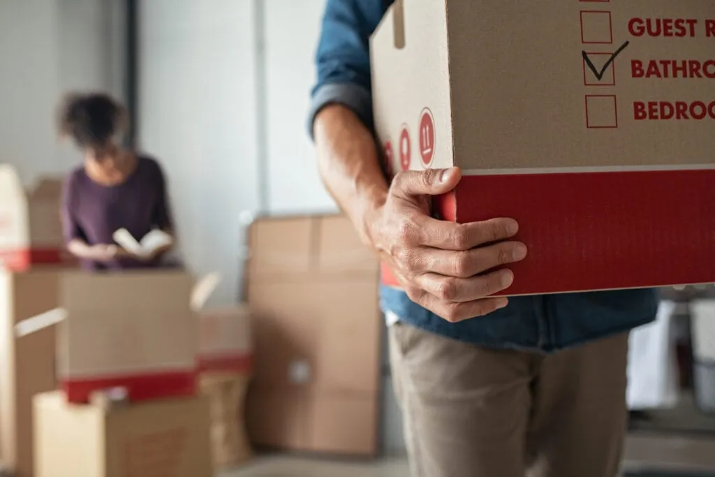 A Complete List of Organizations That Help With Moving Expenses