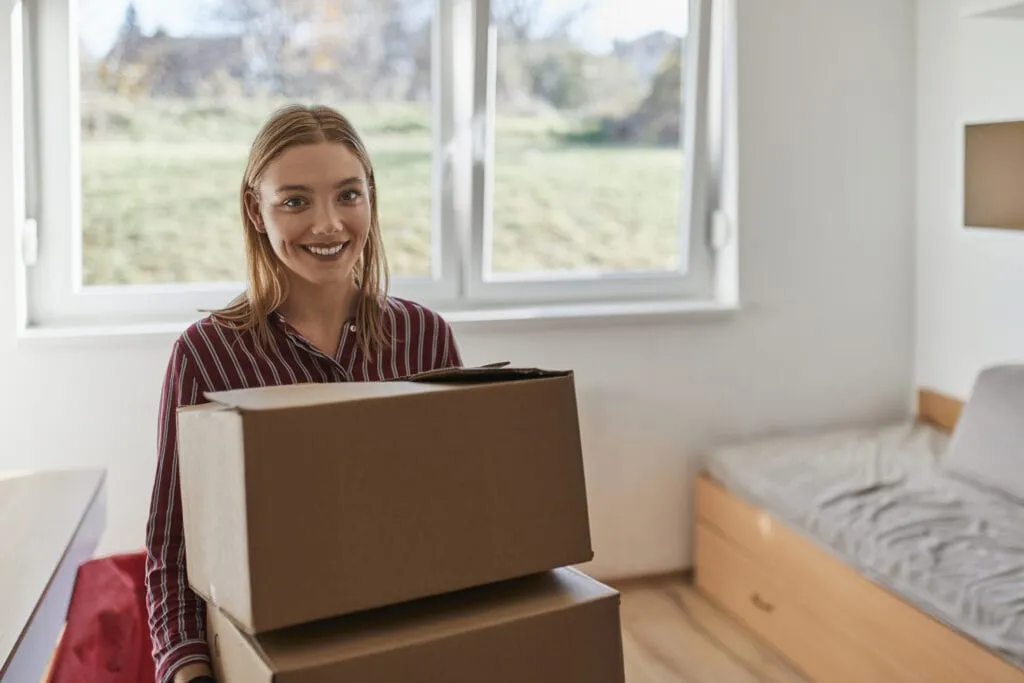 A Complete List of Moving Discounts for College Students